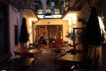Art Hotel Royal Karlsruhe Bagian luar foto